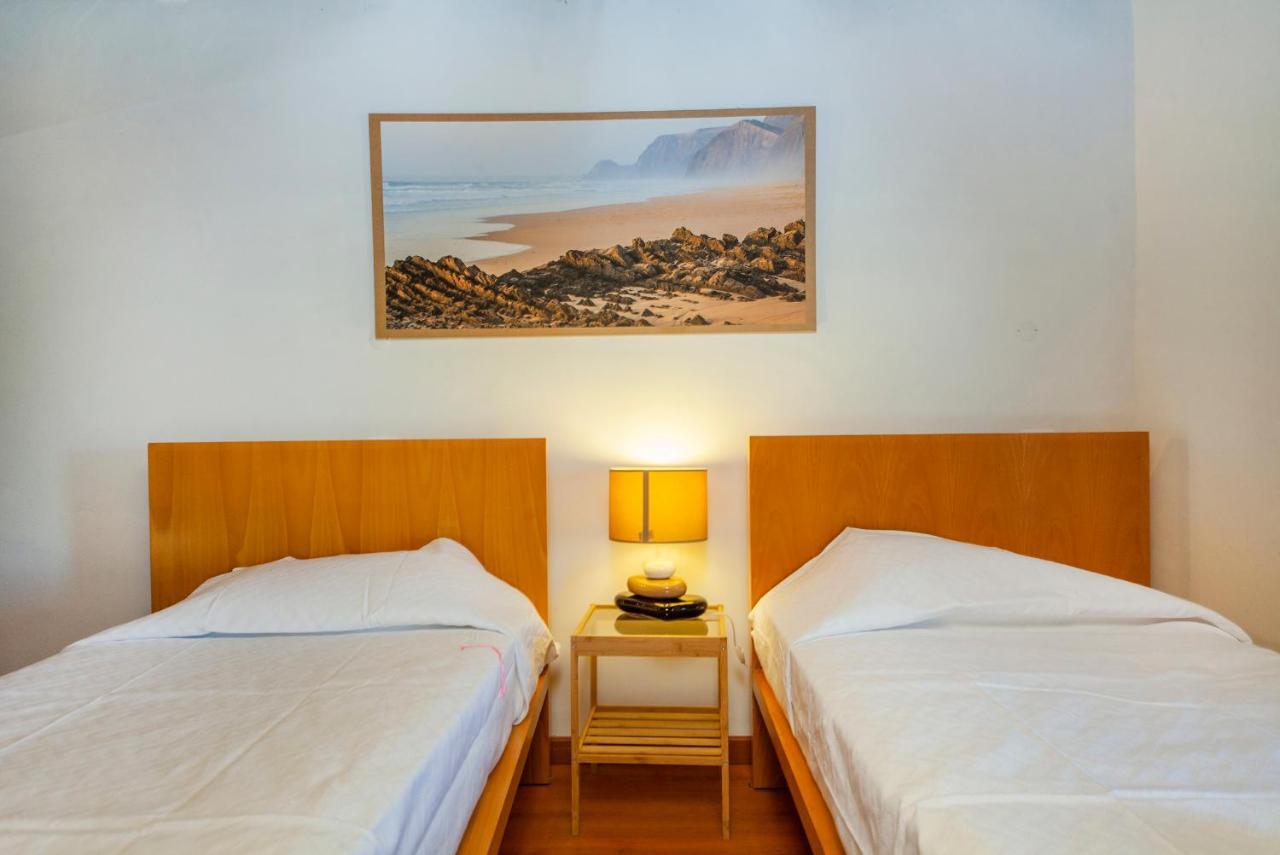 H - Montes De Praias Guesthouse Aljezur Exterior photo