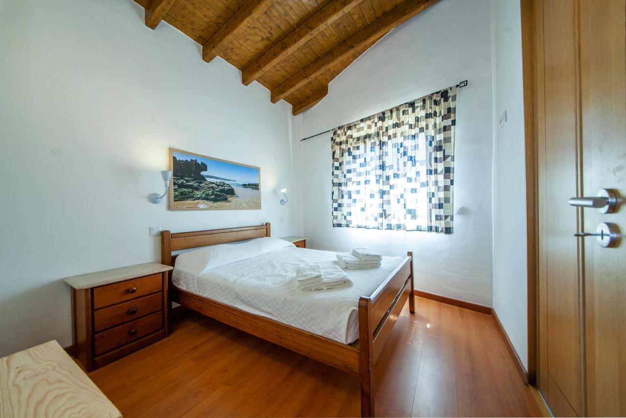 H - Montes De Praias Guesthouse Aljezur Exterior photo
